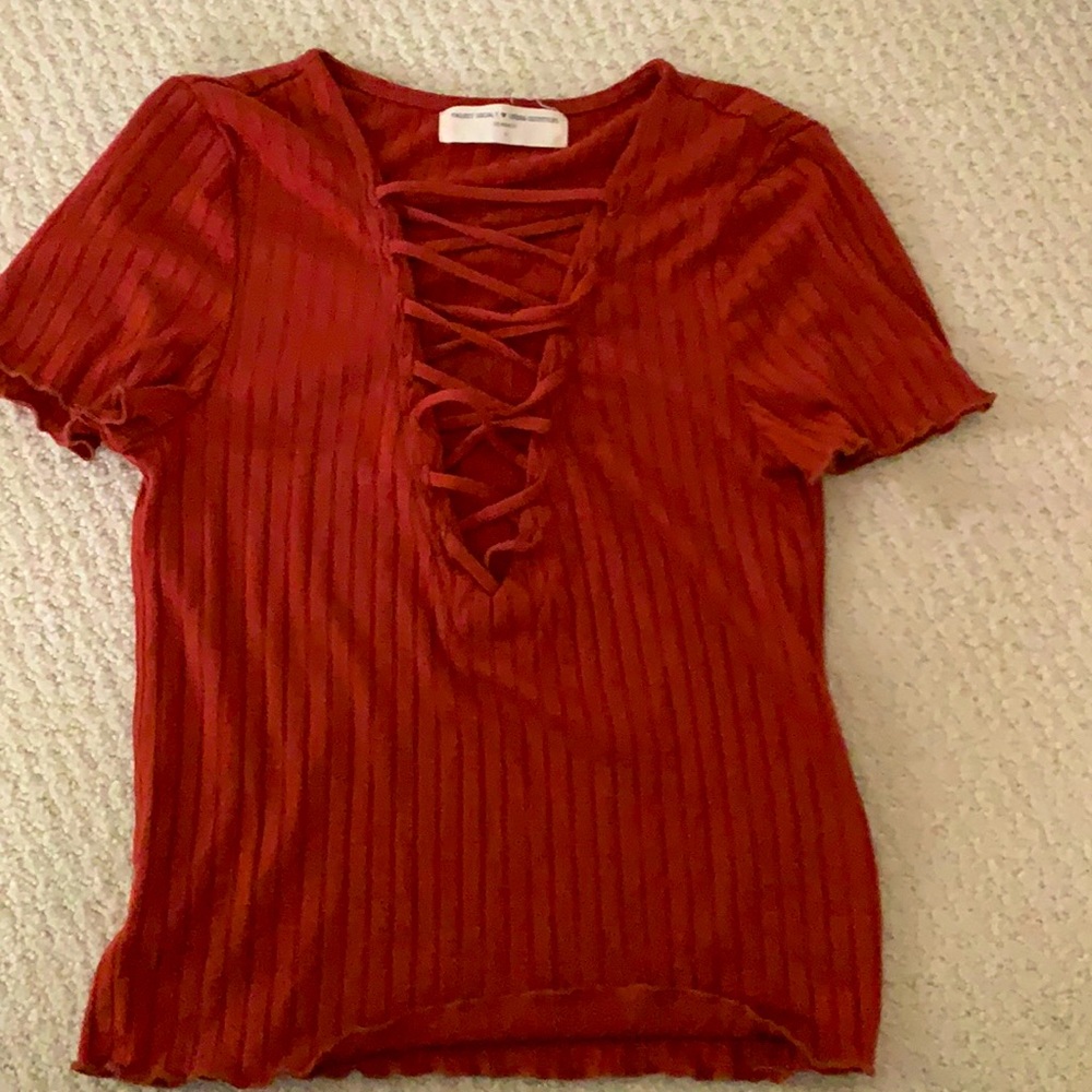 Cute cross cross shirt